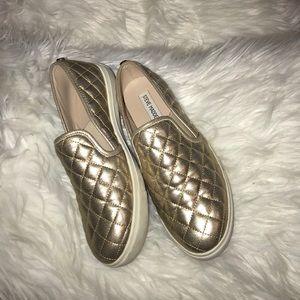 Slip on shoe